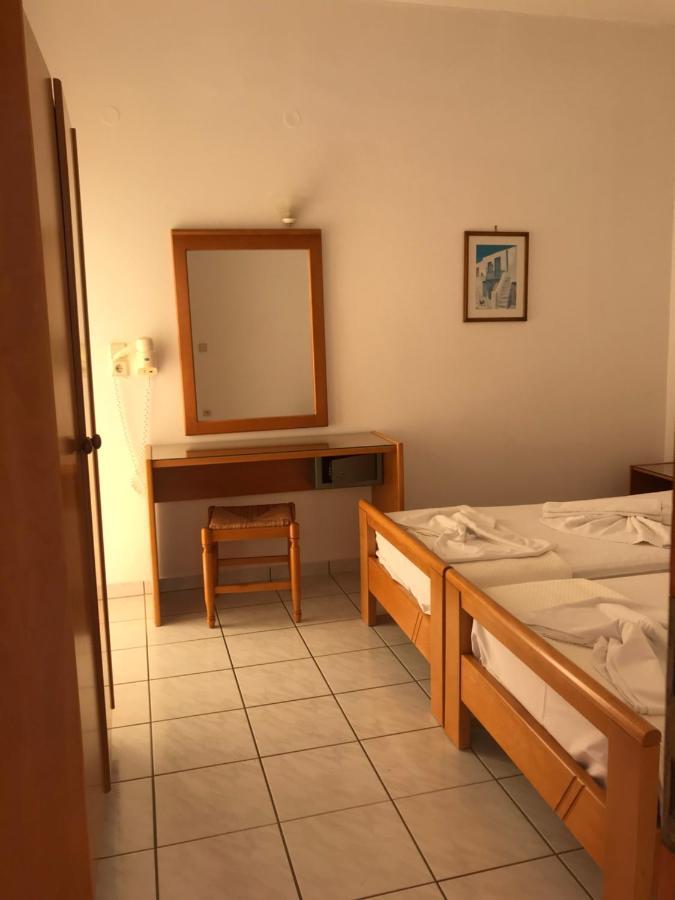 Marakis Aparthotel Chania  Buitenkant foto