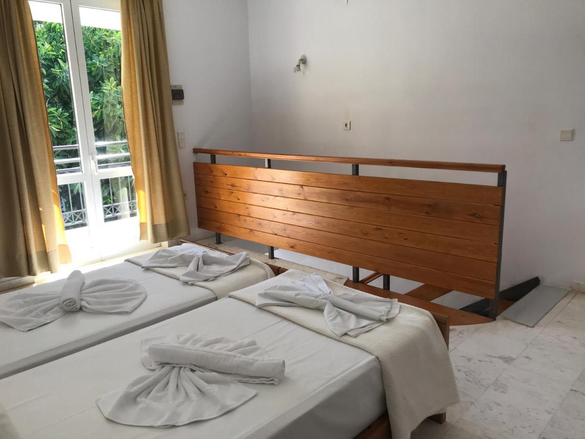 Marakis Aparthotel Chania  Buitenkant foto
