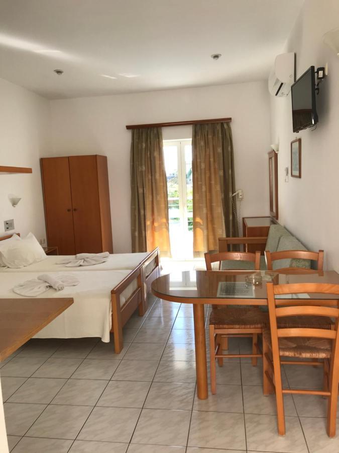 Marakis Aparthotel Chania  Buitenkant foto