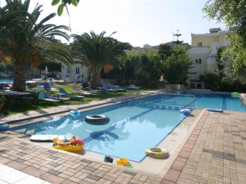 Marakis Aparthotel Chania  Buitenkant foto