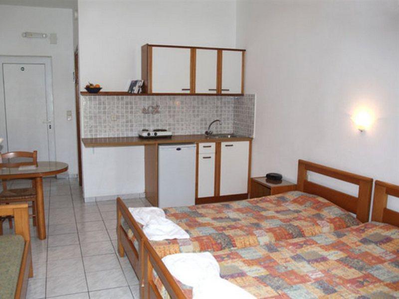 Marakis Aparthotel Chania  Buitenkant foto